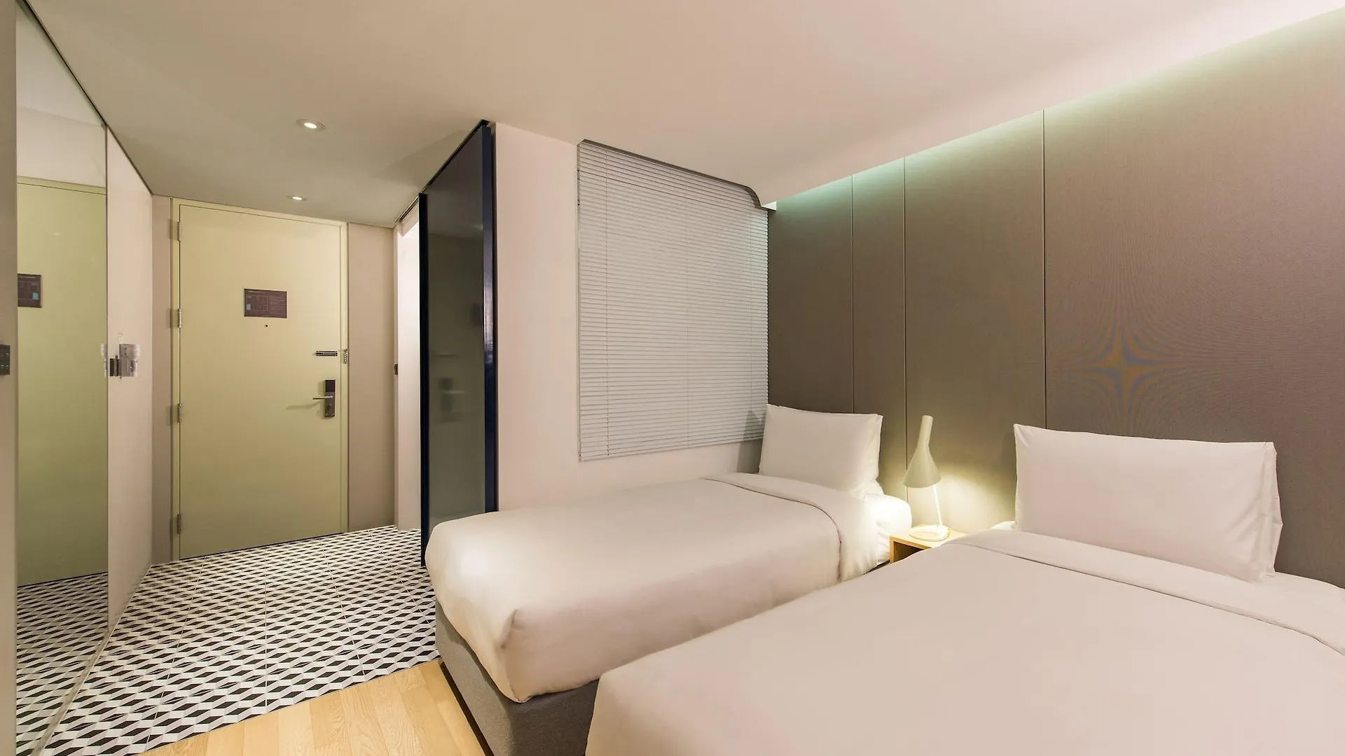 Hotel Peyto Samseong Seoul 3*,  South Korea